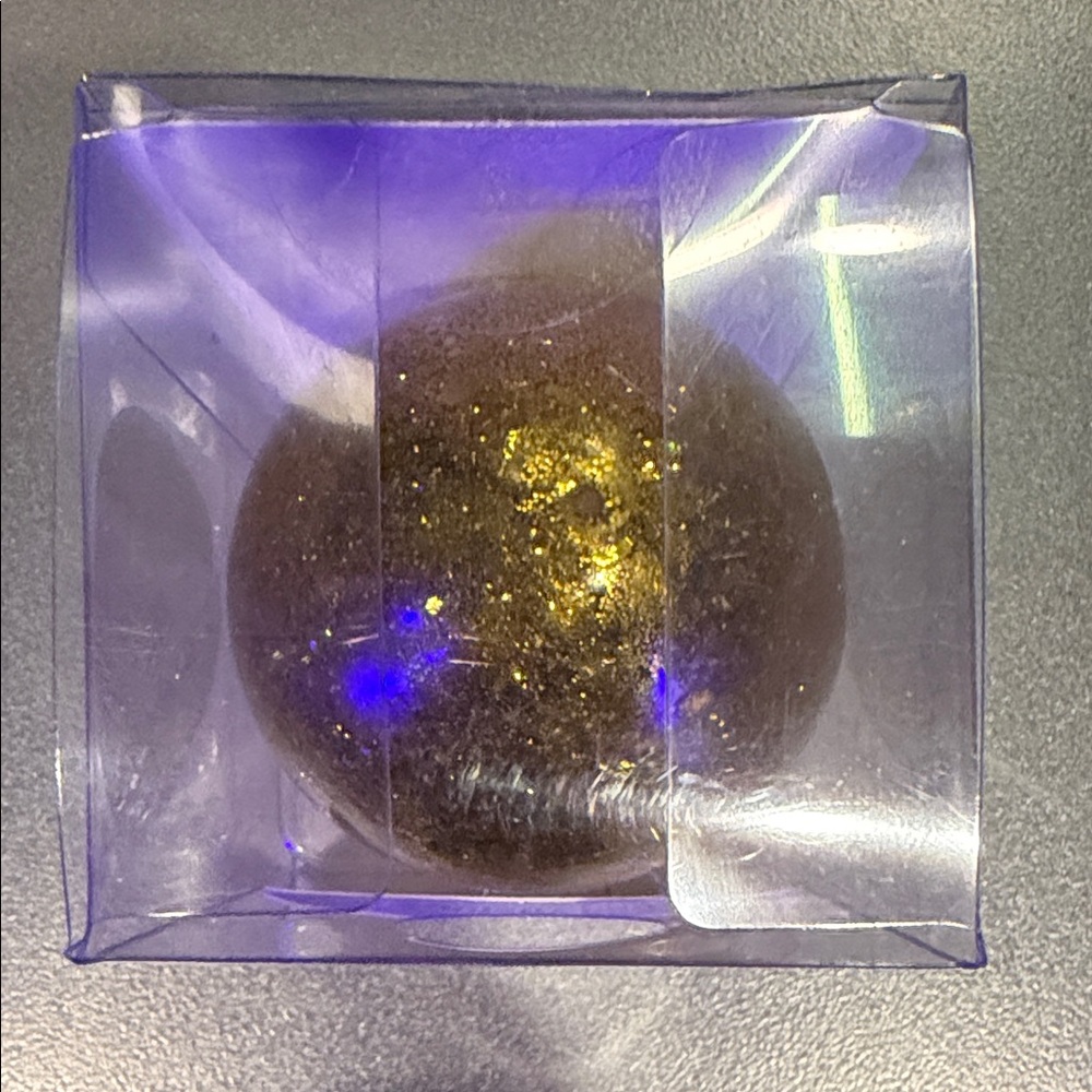 Gold Glitter Squishy Easter Egg Toy - Picture 3 of 3